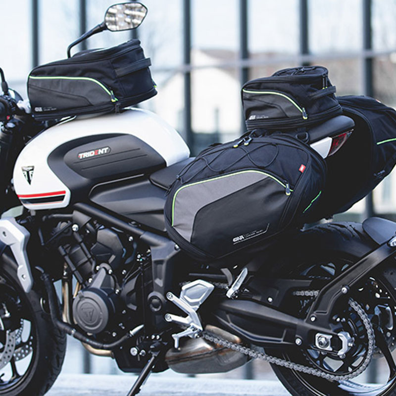 givi-ea127-yan-canta-kumas_1679486484_9-1